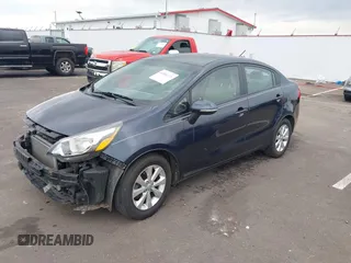 2013 Kia Rio SX z VIN KNADN4A32D6131000, wystawiony jako IAAI lot #41896171 z przebiegiem 83 138 mil mil oraz . Historia ofert i sprzedaży dostępna na DreamBid. Obrazek 19.