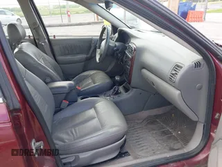 2002 Saturn LW z VIN 1G8JW84R42Y567255, wystawiony jako IAAI lot #42291264 z przebiegiem 121 656 mil mil oraz . Historia ofert i sprzedaży dostępna na DreamBid. Obrazek 5.