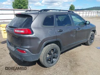 2018 Jeep Cherokee Latitude with VIN 1C4PJMCX3JD512650, listed as a IAAI auction lot 42609914 with 128,791 mi miles and . Bid and sale history available at DreamBid. Image 4.