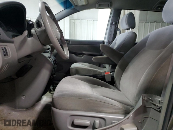2005 Toyota Sienna CE with VIN 5TDZA23C75S287900, listed as a Copart auction lot 52673465 with Not Provided miles and Non Repairable. Bid and sale history available at DreamBid. Image 7.