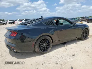 2024 Ford Mustang EcoBoost с VIN 1FA6P8TH8R5121211, выставлен на аукционе Copart как лот 61043315 с пробегом Не указан миль и Списание • Salvage title. История ставок и продаж доступна на DreamBid. Изображение 3.