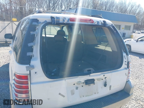 2004 Mercury Mountaineer Convenience z VIN 4M2ZU86E04UJ22833, wystawiony jako IAAI lot #41867579 z przebiegiem 96 953 mil mil oraz . Historia ofert i sprzedaży dostępna na DreamBid. Obrazek 6.
