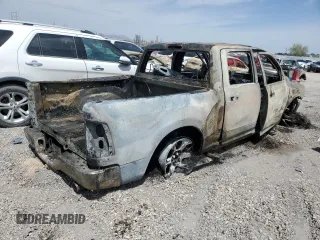 2016 Ram 1500 Laramie z VIN 1C6RR7NT9GS180058, wystawiony jako Copart lot #56667915 z przebiegiem Nie podano mil oraz Szkoda całkowita • Salvage title. Historia ofert i sprzedaży dostępna na DreamBid. Obrazek 3.