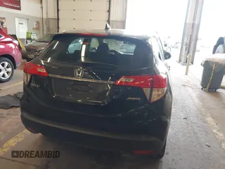 2022 Honda HR-V LX with VIN 3CZRU6H3XNM749450, listed as a IAAI auction lot 41610206 with 37,910 mi miles. Bid and sale history available at carsss.com. Image 17.