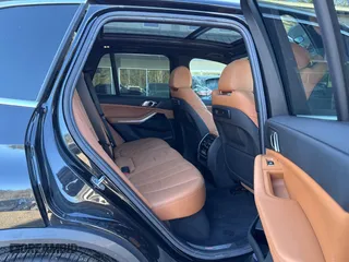 2019 BMW X5 xDrive40i with VIN 5UXCR6C54KLL40314, listed as a IAAI auction lot 41451852 with 94,178 mi miles. Bid and sale history available at carsss.com. Image 8.