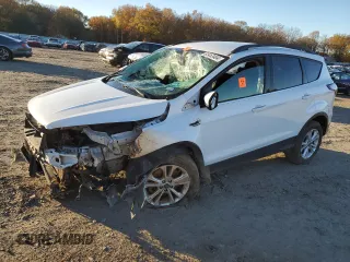 2018 Ford Escape SE z VIN 1FMCU9GD3JUB16376, wystawiony jako Copart lot #83453484 z przebiegiem 163 251 mil mil oraz Szkody całkowita. Historia ofert i sprzedaży dostępna na DreamBid. Obrazek 1.