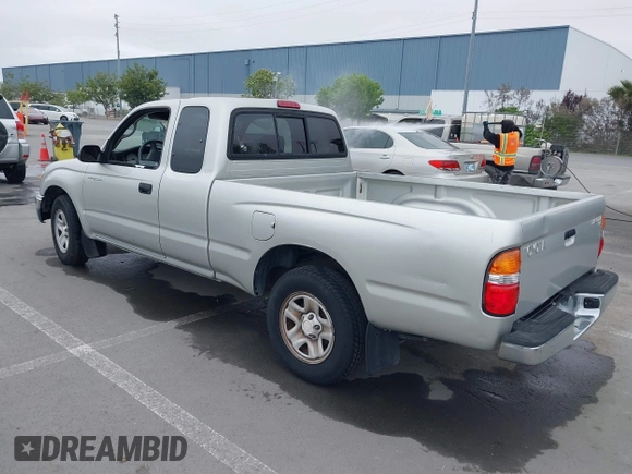 2003 Toyota Tacoma z VIN 5TEVL52N33Z239971, wystawiony jako IAAI lot #42081601 z przebiegiem 469 464 mil mil oraz . Historia ofert i sprzedaży dostępna na DreamBid. Obrazek 3.