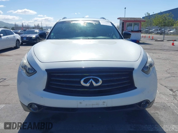 2015 Infiniti QX70 with VIN JN8CS1MU5FM380792, listed as a IAAI auction lot 41946084 with 128,928 mi miles and . Bid and sale history available at DreamBid. Image 12.