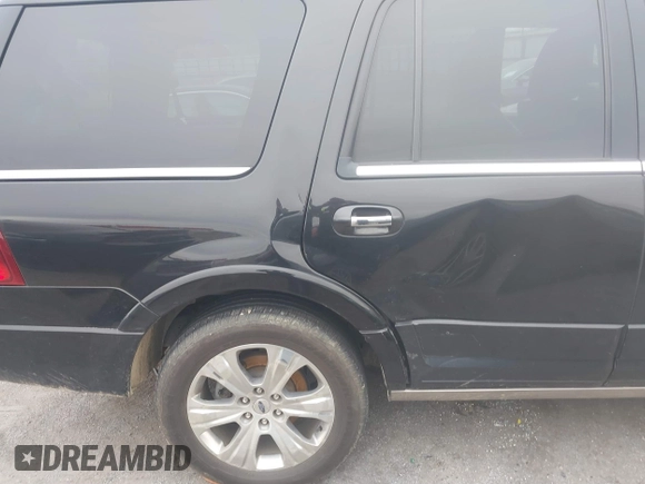2015 Ford Expedition Platinum с VIN 1FMJU1LT2FEF39392, выставлен на аукционе IAAI как лот 41522992 с пробегом 173 561 миль миль и . История ставок и продаж доступна на DreamBid. Изображение 19.