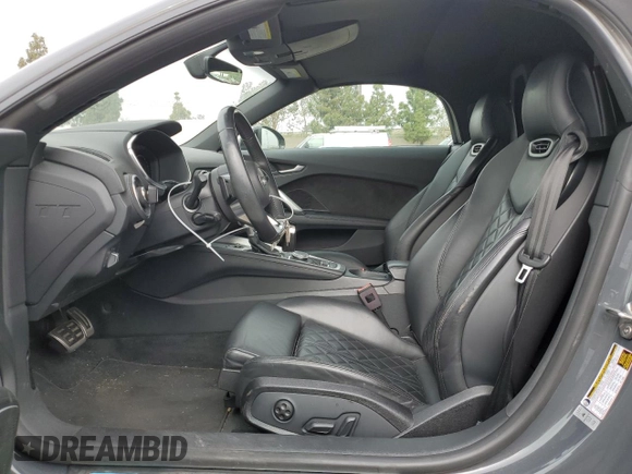 2017 Audi TT Roadster z VIN TRUT5CFV0H1022983, wystawiony jako Copart lot #53056424 z przebiegiem 38 478 mil mil oraz . Historia ofert i sprzedaży dostępna na DreamBid. Obrazek 7.