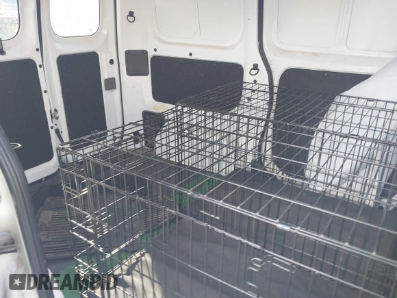 2021 Nissan NV200 SV z VIN 3N6CM0KN4MK705700, wystawiony jako IAAI lot #41375591 z przebiegiem 98 172 mil mil oraz . Historia ofert i sprzedaży dostępna na DreamBid. Obrazek 8.