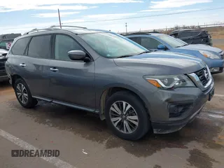 2018 Nissan Pathfinder SL with VIN 5N1DR2MN6JC606813, listed as a IAAI auction lot 41684732 with 101,953 mi miles. Bid and sale history available at carsss.com. Image 14.