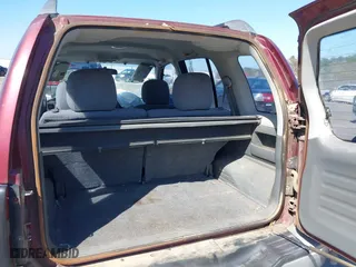2000 Suzuki Grand Vitara with VIN JS3TE62V5Y4102944, listed as a IAAI auction lot 41782009 with 179,765 mi miles. Bid and sale history available at carsss.com. Image 8.