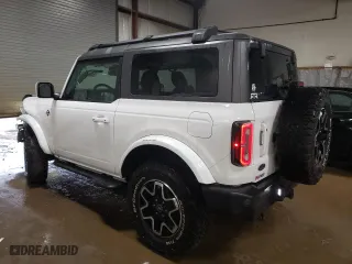 2021 Ford Bronco with VIN 1FMDE5AH7MLA62368, listed as a Copart auction lot 43602105 with 38,287 mi miles and Salvage Title. Bid and sale history available at carsss.com. Image 2.