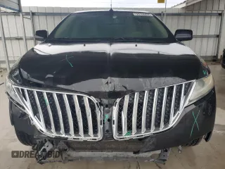 2011 Lincoln MKX z VIN 2LMDJ6JK7BBJ17139, wystawiony jako Copart lot #55166405 z przebiegiem 193 944 mil mil oraz Czysty tytuł • Clean title. Historia ofert i sprzedaży dostępna na DreamBid. Obrazek 5.