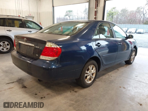 2006 Toyota Camry LE z VIN 4T1BF32K96U114356, wystawiony jako IAAI lot #41818681 z przebiegiem 171 423 mil mil oraz . Historia ofert i sprzedaży dostępna na DreamBid. Obrazek 4.