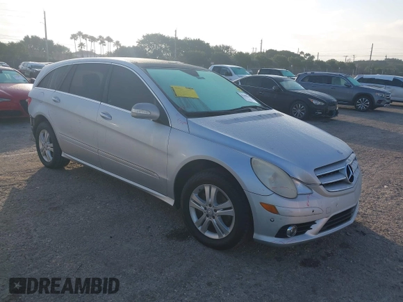2008 Mercedes-Benz R-Class 3.5L with VIN 4JGCB56E48A073428, listed as a IAAI auction lot 41398278 with 125,922 mi miles. Bid and sale history available at carsss.com. Image 1.