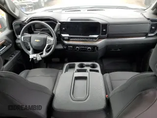 2024 Chevrolet Silverado 1500 LT with VIN 1GCRDDED0RZ176828, listed as a Copart auction lot 68931224 with 11,070 mi miles and Salvage Title. Bid and sale history available at DreamBid. Image 8.