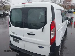 2022 Ford Transit Connect XL z VIN NM0LS7S28N1522940, wystawiony jako IAAI lot #42005203 z przebiegiem Nie podano mil oraz . Historia ofert i sprzedaży dostępna na DreamBid. Obrazek 4.