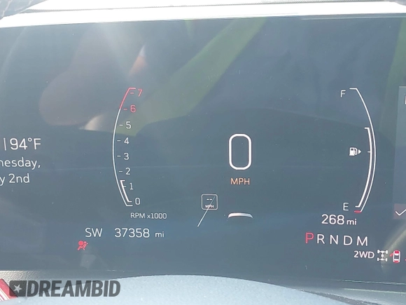2024 Cadillac XT4 AWD Premium Luxury z VIN 1GYFZDR44RF144801, wystawiony jako IAAI lot #42646613 z przebiegiem 37 358 mil mil oraz . Historia ofert i sprzedaży dostępna na DreamBid. Obrazek 16.