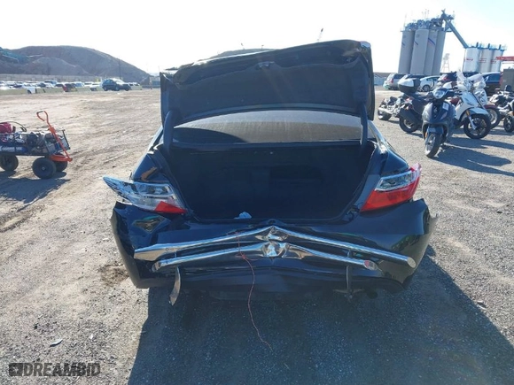 2015 Toyota Camry Hybrid LE with VIN 4T1BD1FK5FU170038, listed as a IAAI auction lot 41751734 with 292,193 mi miles. Bid and sale history available at carsss.com. Image 16.