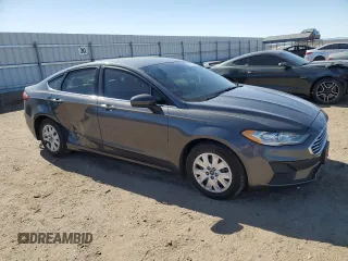 2019 Ford Fusion S with VIN 3FA6P0G76KR108463, listed as a Copart auction lot 54140365 with 111,908 mi miles and Salvage Title. Bid and sale history available at DreamBid. Image 4.