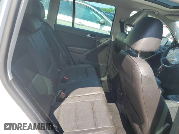 2015 Volkswagen Tiguan SEL with VIN WVGAV7AX3FW514081, listed as a Copart auction lot 59206245 with 121,166 mi miles and Salvage title. Bid and sale history available at DreamBid. Image 11.