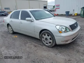 2003 Lexus LS 430 with VIN JTHBN30F530103966, listed as a IAAI auction lot 41964555 with 274,385 mi miles. Bid and sale history available at carsss.com. Image 1.
