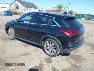 2021 Infiniti QX50 Essential z VIN 3PCAJ5CB3MF114612, wystawiony jako IAAI lot #41608417 z przebiegiem 35 496 mil mil oraz . Historia ofert i sprzedaży dostępna na DreamBid. Obrazek 3.