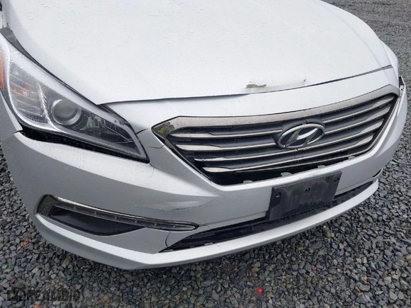 2015 Hyundai Sonata 2.4L Sport with VIN 5NPE34AF3FH167343, listed as a IAAI auction lot 41854584 with 82,853 mi miles. Bid and sale history available at carsss.com. Image 6.