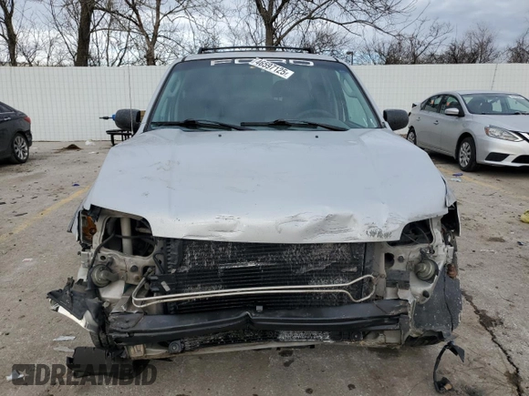 2004 Ford Escape XLT with VIN 1FMYU03134KA19384, listed as a Copart auction lot 46597125 with 173,947 mi miles and Salvage Title. Bid and sale history available at carsss.com. Image 5.