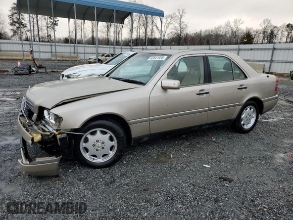 1997 Mercedes-Benz C 230/260/280/320 z VIN WDBHA28E3VF565566, wystawiony jako Copart lot #42641935 z przebiegiem 163 628 mil mil oraz Szkoda całkowita • Salvage title. Historia ofert i sprzedaży dostępna na DreamBid. Obrazek 1.