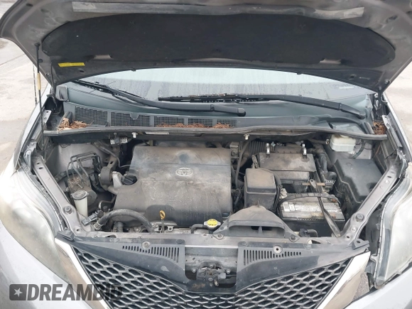 2012 Toyota Sienna SE with VIN 5TDXK3DC3CS176184, listed as a IAAI auction lot 41508814 with 162,052 mi miles. Bid and sale history available at carsss.com. Image 10.