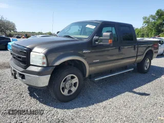 2006 Ford Super Duty F-250 XL with VIN 1FTSW21P76ED78844, listed as a Copart auction lot 52876865 with 310,911 mi miles and Non Repairable. Bid and sale history available at carsss.com. Image 1.