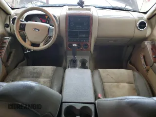 2007 Ford Explorer Eddie Bauer z VIN 1FMEU74E67UA84364, wystawiony jako Copart lot #60142495 z przebiegiem 182 595 mil mil oraz Czysty tytuł • Clean title. Historia ofert i sprzedaży dostępna na DreamBid. Obrazek 8.