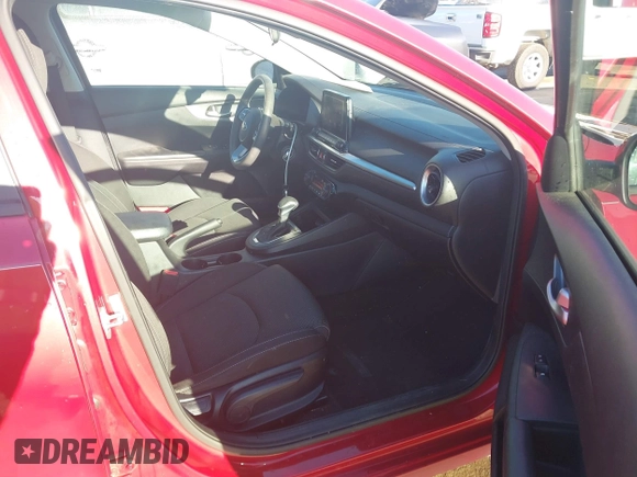 2019 Kia Forte LXS with VIN 3KPF24AD1KE015033, listed as a IAAI auction lot 41772546 with 74,154 mi miles. Bid and sale history available at carsss.com. Image 5.