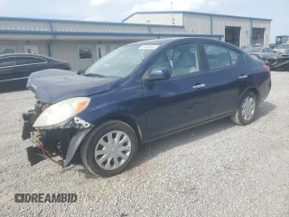 2012 Nissan Versa SV z VIN 3N1CN7AP0CL802190, wystawiony jako Copart lot #54068545 z przebiegiem 308 185 mil mil oraz Szkoda całkowita • Salvage title. Historia ofert i sprzedaży dostępna na DreamBid. Obrazek 1.