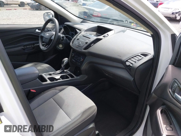 2018 Ford Escape SE z VIN 1FMCU9GD6JUB45046, wystawiony jako IAAI lot #42314262 z przebiegiem 107 962 mil mil oraz . Historia ofert i sprzedaży dostępna na DreamBid. Obrazek 5.