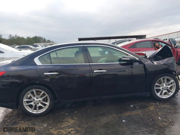 2011 Nissan Maxima 3.5 S with VIN 1N4AA5APXBC815890, listed as a IAAI auction lot 41427128 with 166,513 mi miles. Bid and sale history available at carsss.com. Image 14.