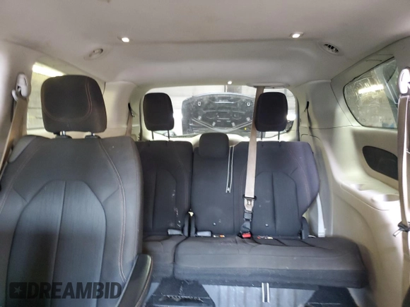 2017 Chrysler Pacifica Touring with VIN 2C4RC1DG7HR620969, listed as a Copart auction lot 53230055 with 185,754 mi miles and Salvage Title. Bid and sale history available at DreamBid. Image 10.