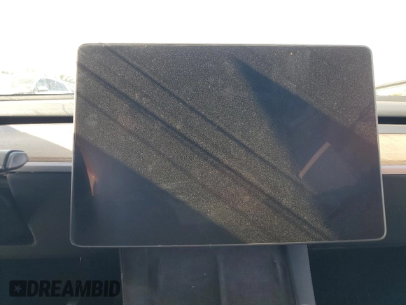 2024 Tesla Model Y Long Range with VIN 7SAYGDEE1RA245642, listed as a Copart auction lot 55490385 with Not provided miles and Salvage title. Bid and sale history available at DreamBid. Image 9.