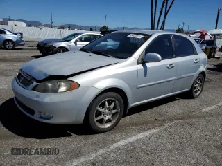 2006 Suzuki Reno z VIN KL5JD66Z36K455929, wystawiony jako Copart lot #49444974 z przebiegiem Nie podano mil oraz Szkody całkowita. Historia ofert i sprzedaży dostępna na DreamBid. Obrazek 1.