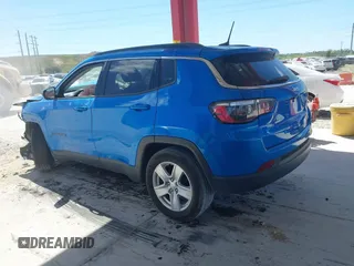 2022 Jeep Compass Latitude with VIN 3C4NJCBB7NT119404, listed as a IAAI auction lot 41846502 with 51,483 mi miles and . Bid and sale history available at carsss.com. Image 15.