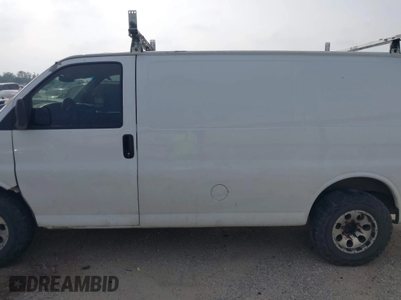 2012 Chevrolet Express Cargo with VIN 1GCWGFFA8C1106882, listed as a IAAI auction lot 42284350 with 227,443 mi miles and . Bid and sale history available at DreamBid. Image 14.