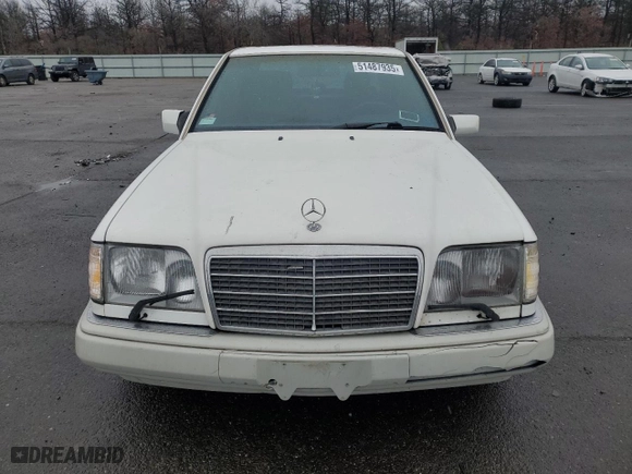 1995 Mercedes-Benz E Class with VIN WDBEA32E7SC196256, listed as a Copart auction lot 51487935 with 103,645 mi miles and Clean Title. Bid and sale history available at carsss.com. Image 5.