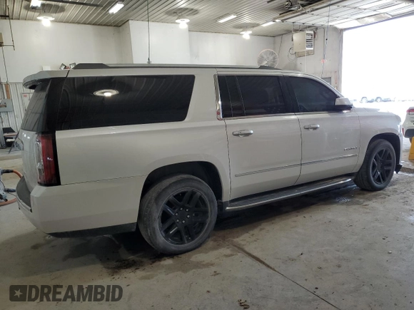 2017 GMC Yukon XL Denali with VIN 1GKS2HKJXHR172622, listed as a Copart auction lot 52425125 with 192,713 mi miles and Clean Title. Bid and sale history available at carsss.com. Image 3.