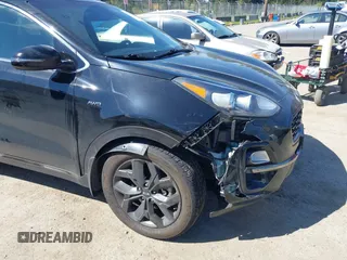 2020 Kia Sportage S with VIN KNDP6CAC0L7723110, listed as a IAAI auction lot 42077872 with 70,821 mi miles. Bid and sale history available at carsss.com. Image 6.
