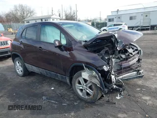 2020 Chevrolet Trax LS with VIN KL7CJNSB7LB349426, listed as a IAAI auction lot 41616917 with 39,032 mi miles. Bid and sale history available at carsss.com. Image 1.