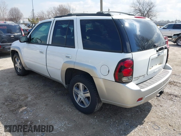 2008 Chevrolet TrailBlazer LT w/3LT with VIN 1GNDT13S482197855, listed as a IAAI auction lot 41899616 with 105,166 mi miles. Bid and sale history available at carsss.com. Image 3.