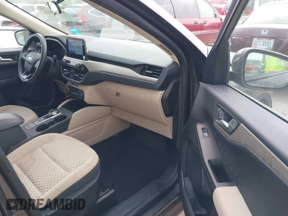 2020 Ford Escape SE с VIN 1FMCU9G6XLUC23154, выставлен на аукционе IAAI как лот 42415021 с пробегом 26 957 миль миль и . История ставок и продаж доступна на DreamBid. Изображение 5.